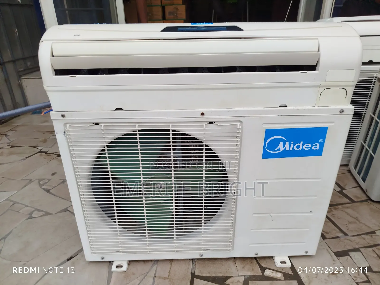 Midea 1.5 Hp Low Voltage 410gass