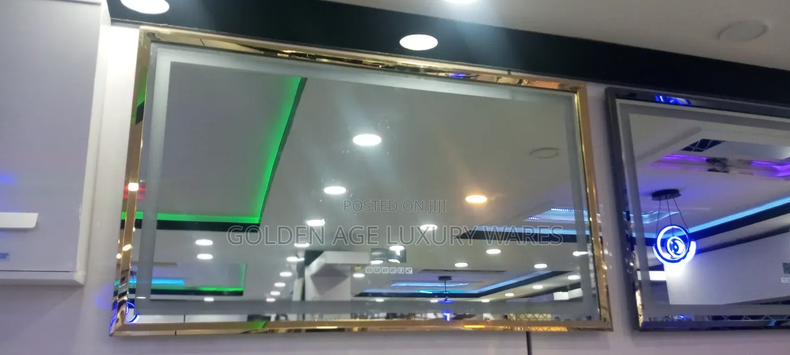 120x70cm Gold Frame Mirror With Bluetooth