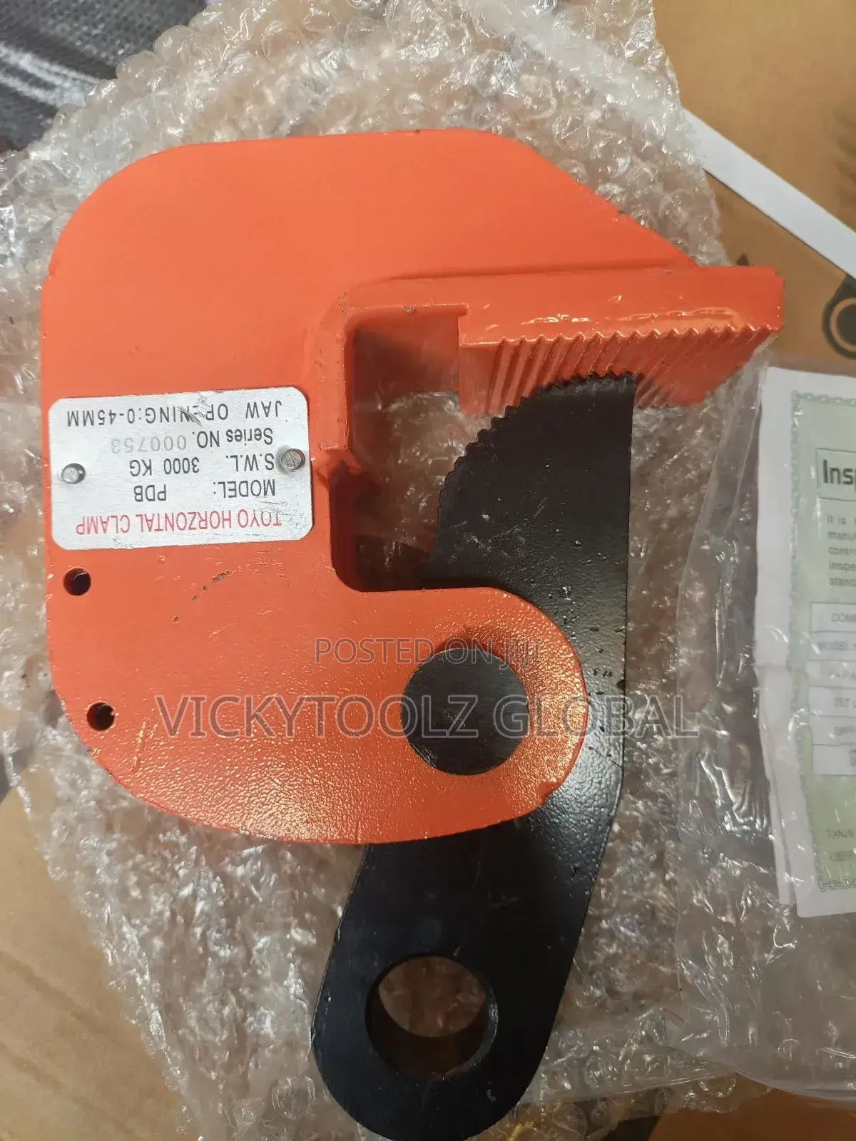 Toyo Horizontal Plate Lifting Clamp 3,000kg (3ton)