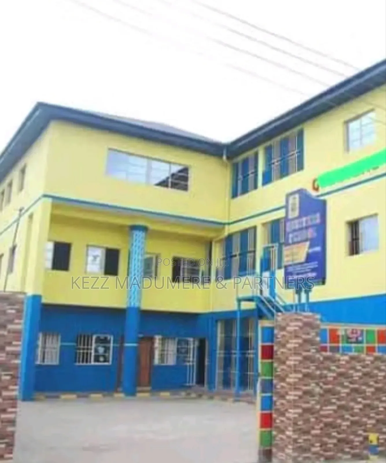 For Sale: Functional School at Off Iwofe Road ,Ph