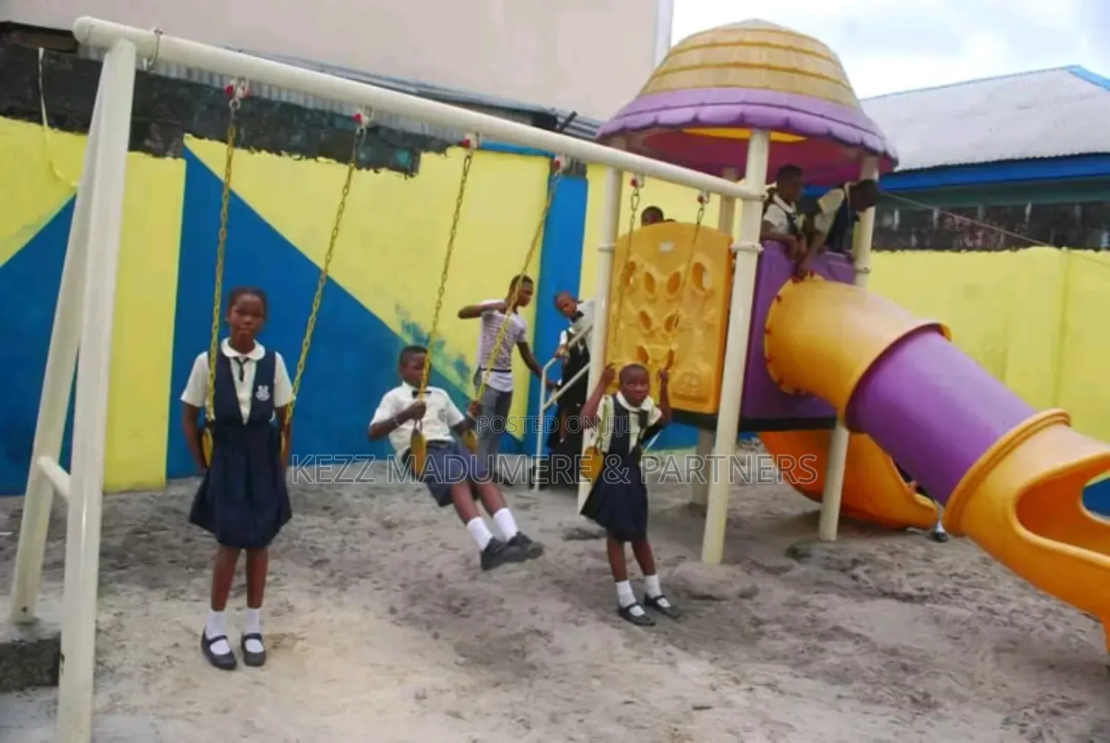 For Sale: Functional School at Off Iwofe Road ,Ph