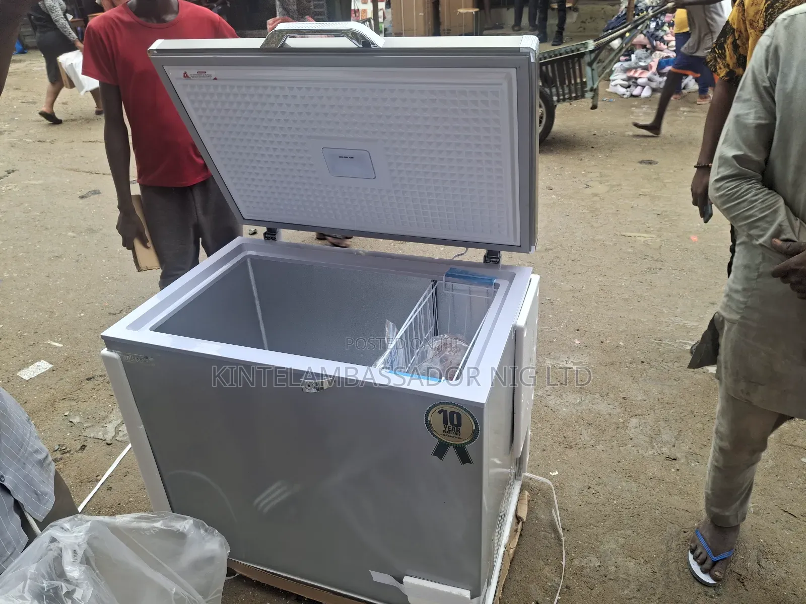 Scanfrost  250 L Inverter Freezer