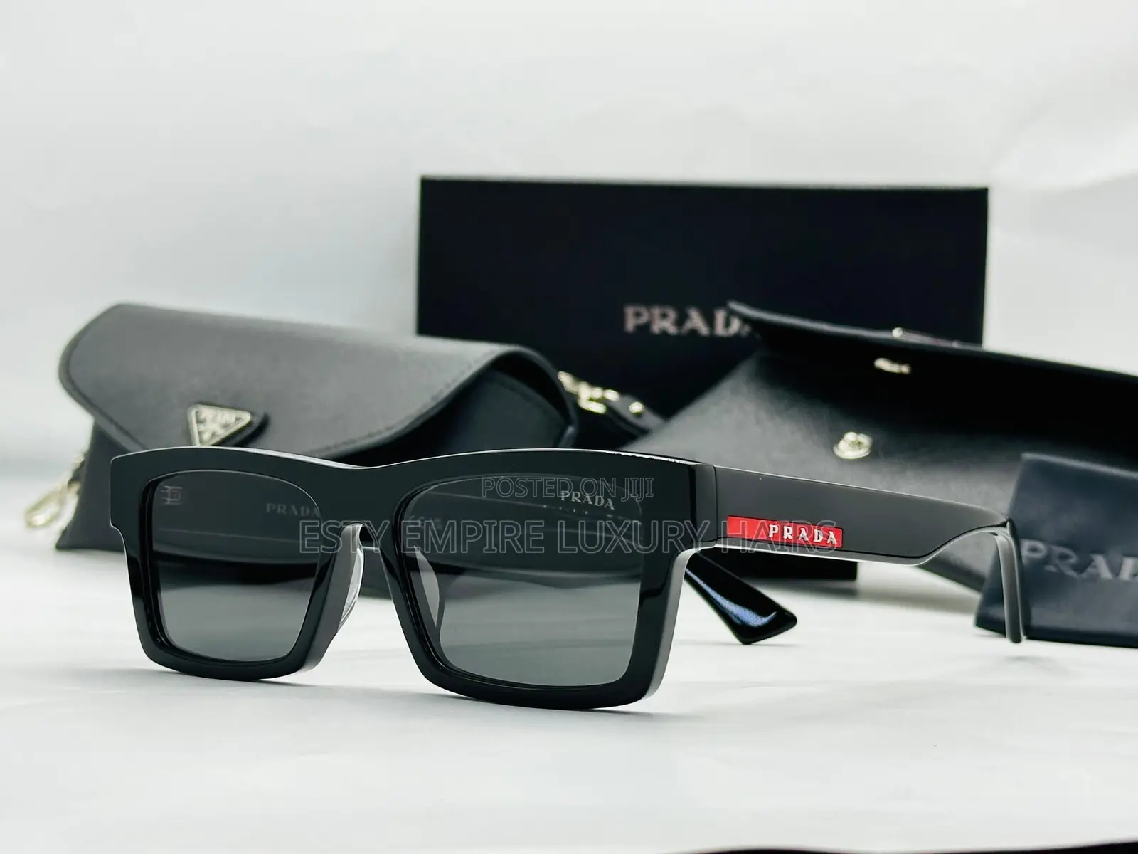 High Quality Luxury Prada Glasses