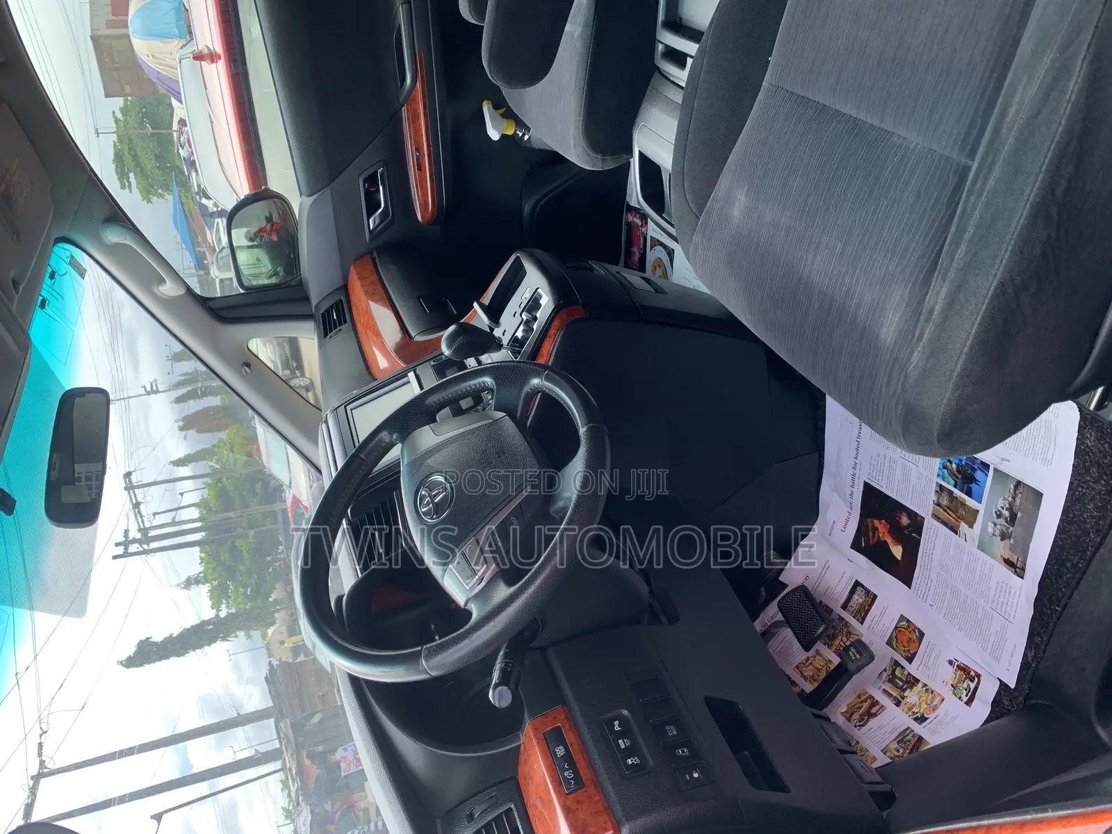 Toyota Vellfire 2014 Black