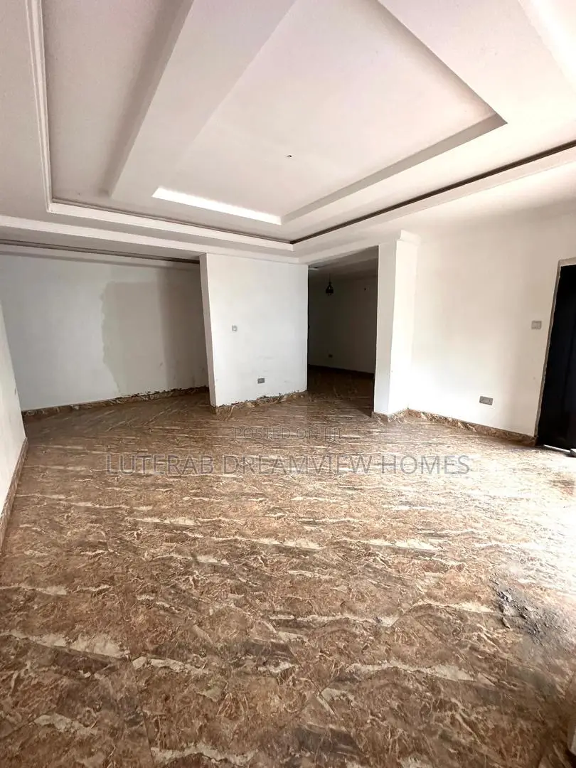 3bdrm Apartment in Jahi Gilmore Tarred for rent