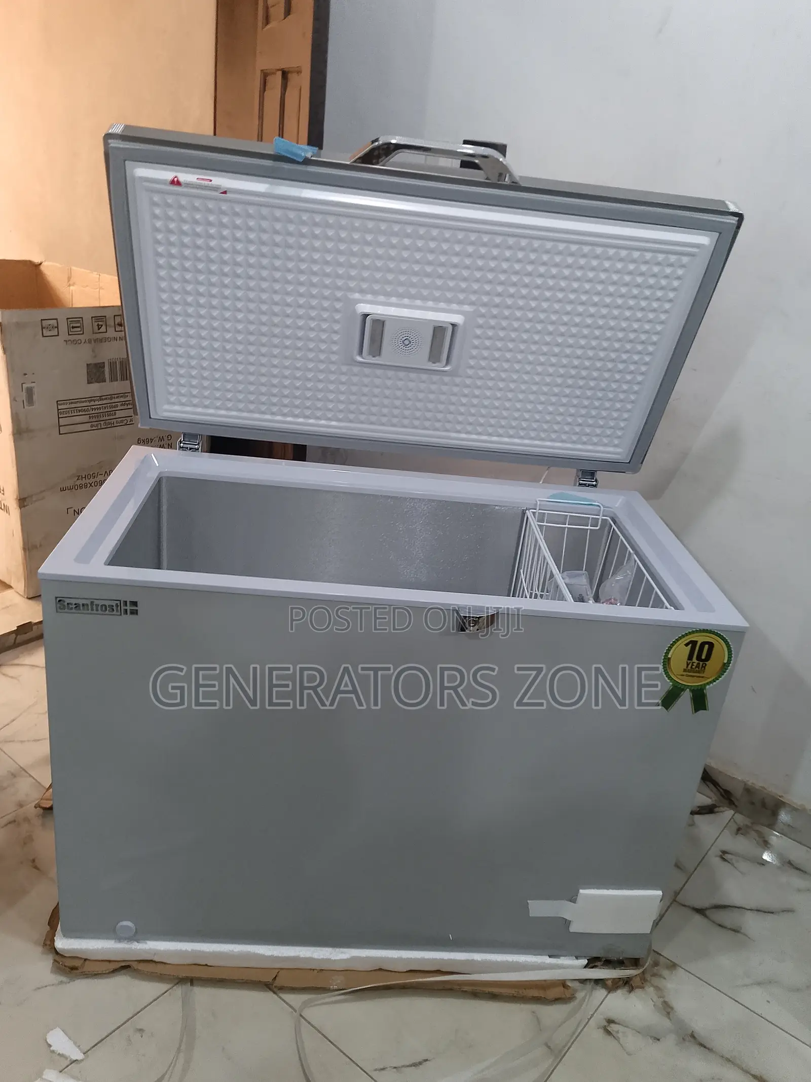 Sfl300inv – 300l Freezer With Thick Insulation Lock Cover