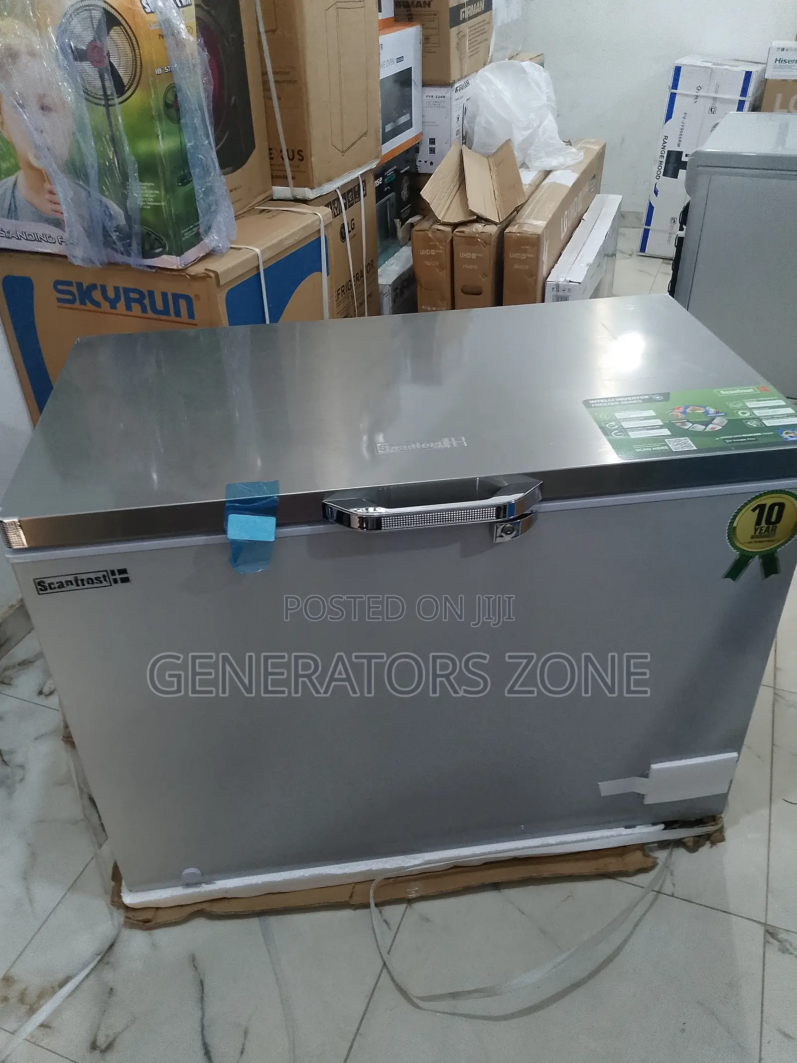 Scanfrost Inverter Chest Freezer – 300l With Key Lock
