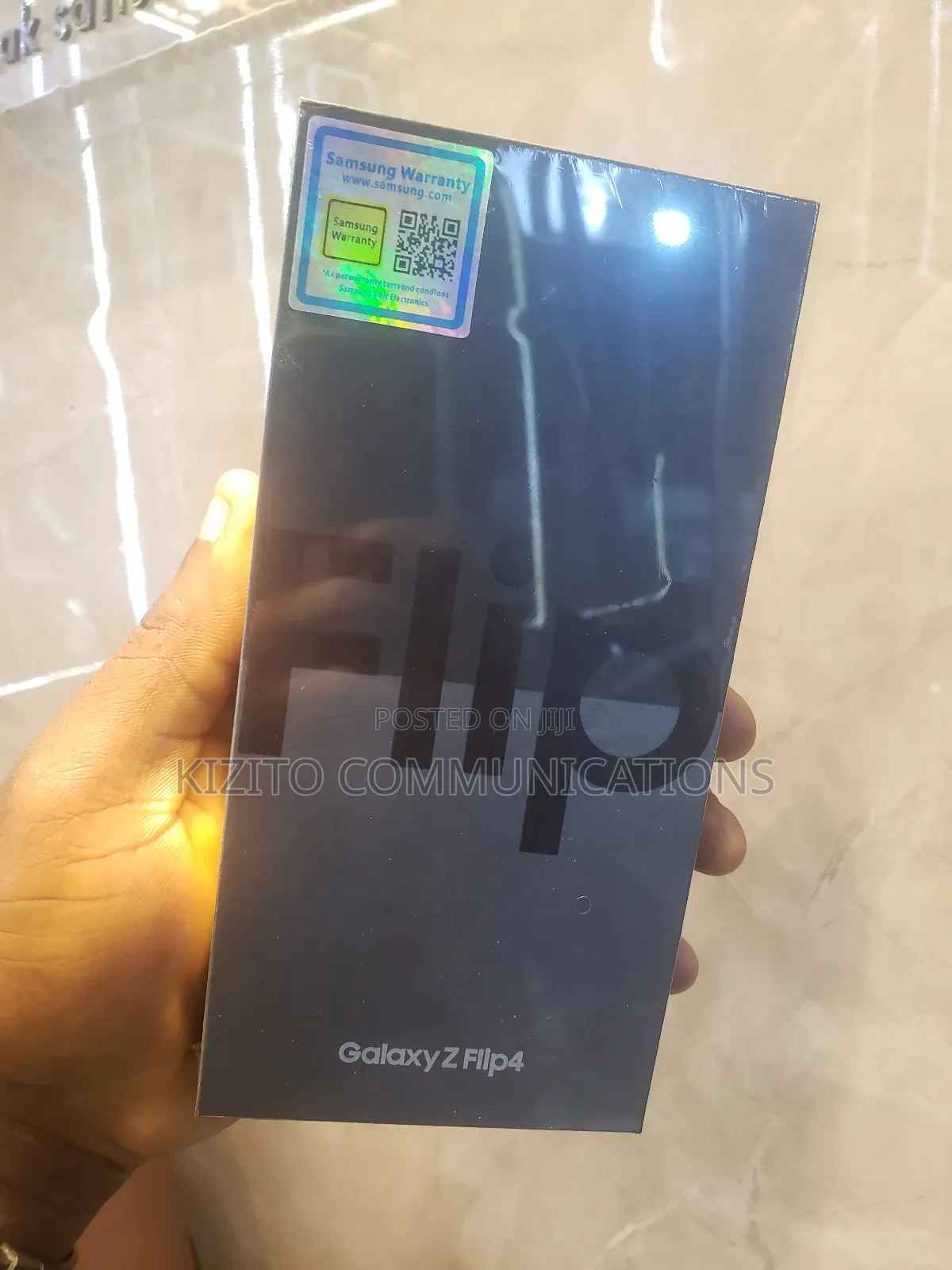 New Samsung Galaxy Z Flip4 256 GB