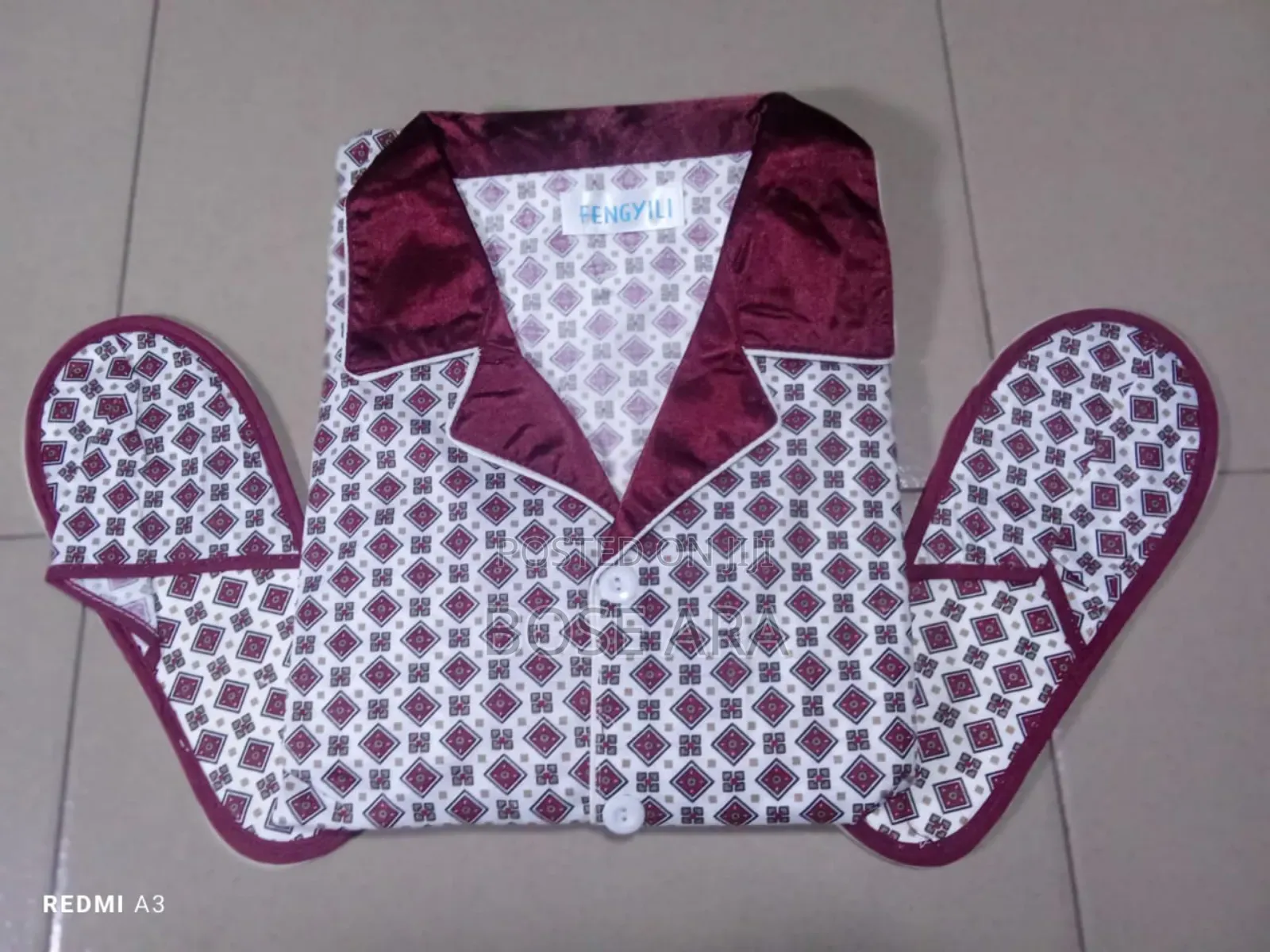 Unisex Adult Pyjamas Set With Slippers