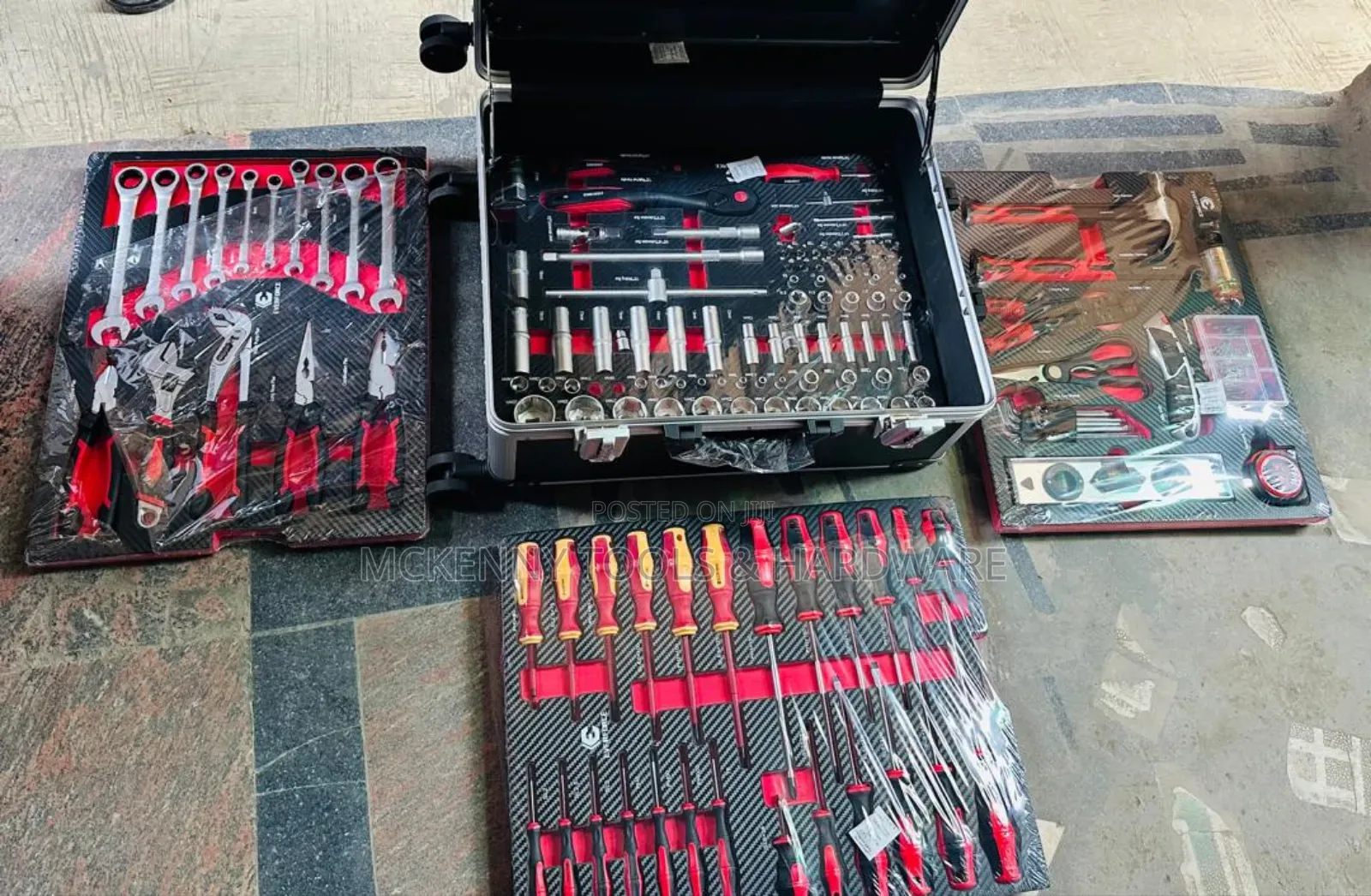 Professional Tool Set, Likely A German-standard Tool Box Set,