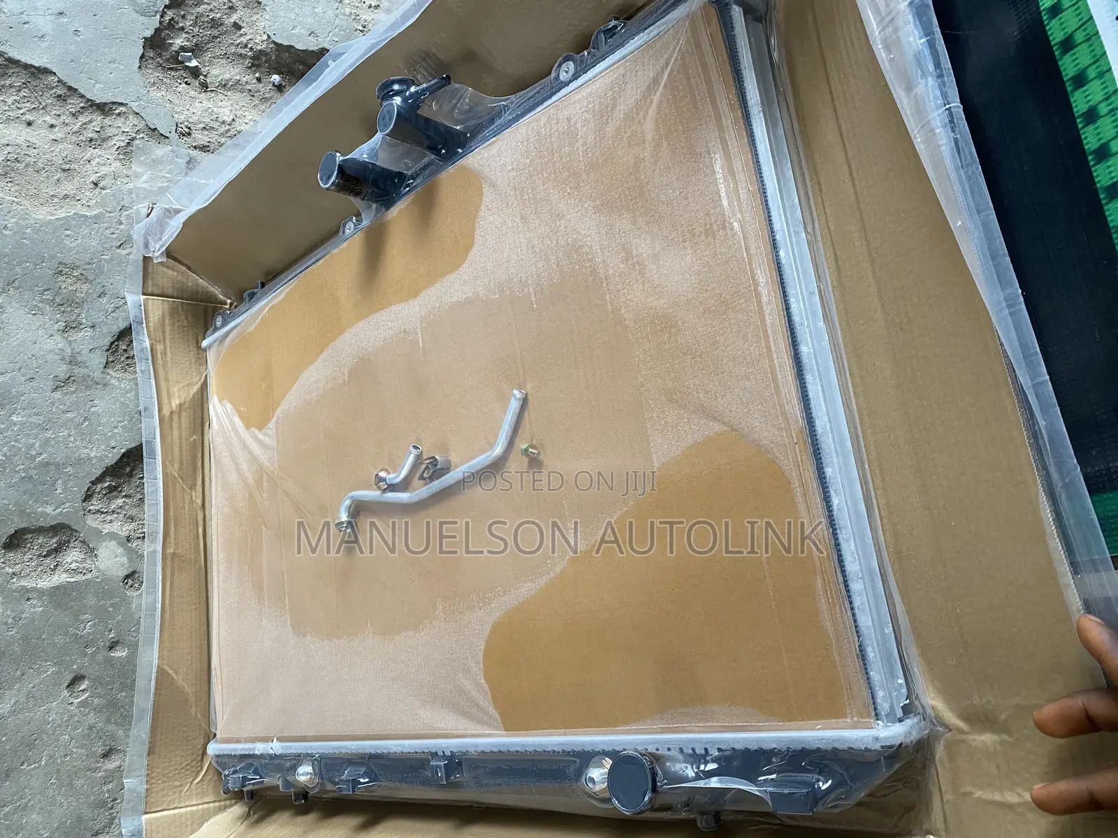 Radiator Toyota Highlander 08-016 Lexus Rx350,Rx330 Es350 Rav4 Camry