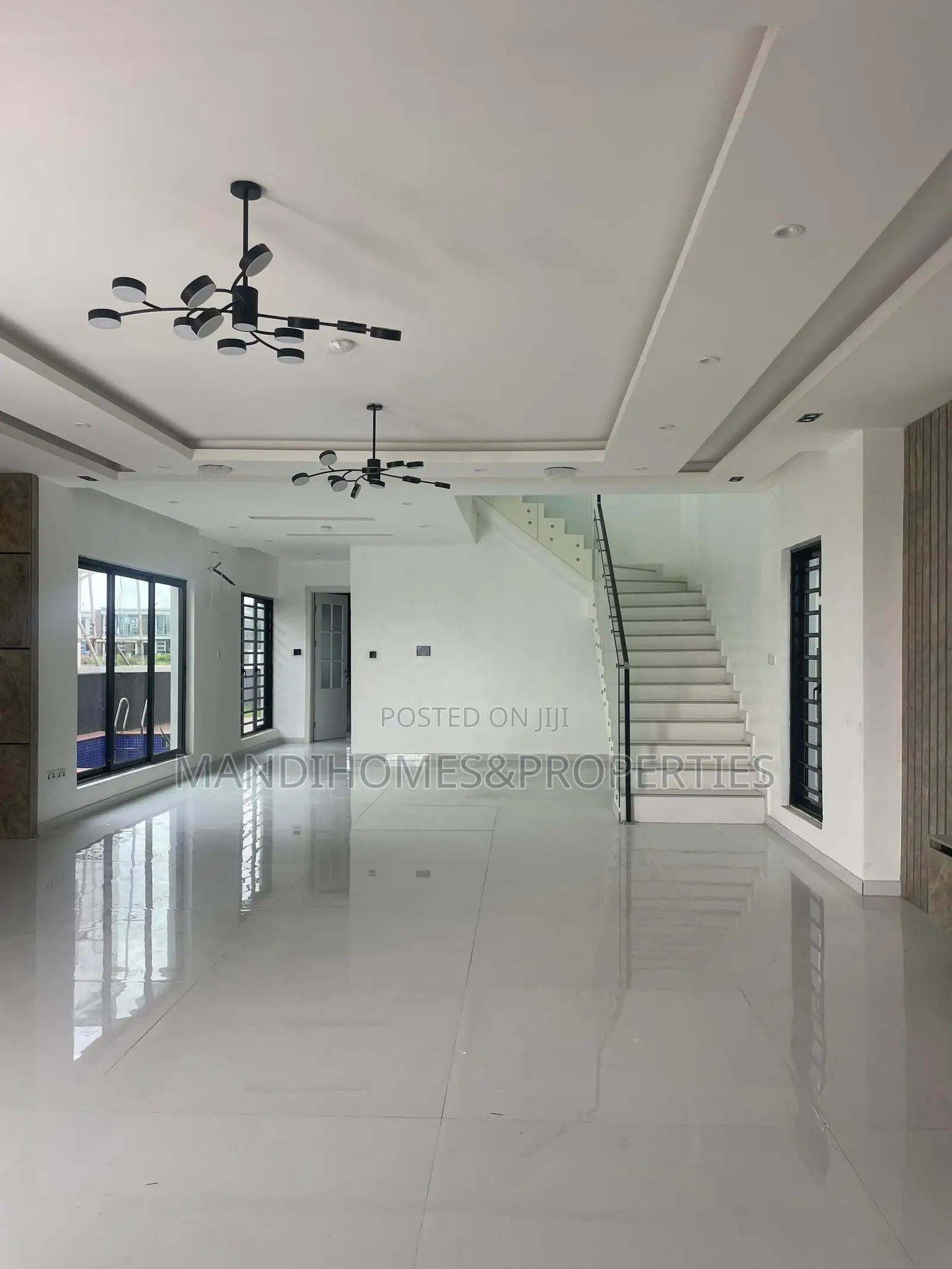 5bdrm Duplex in Royal Garden, Ajah for sale