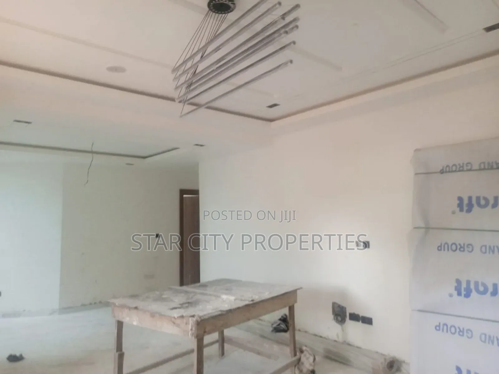 4bdrm Duplex in Gra for rent