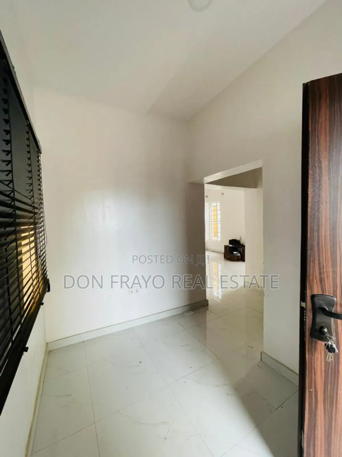 3bdrm Bungalow in Akala Way, Akobo for sale