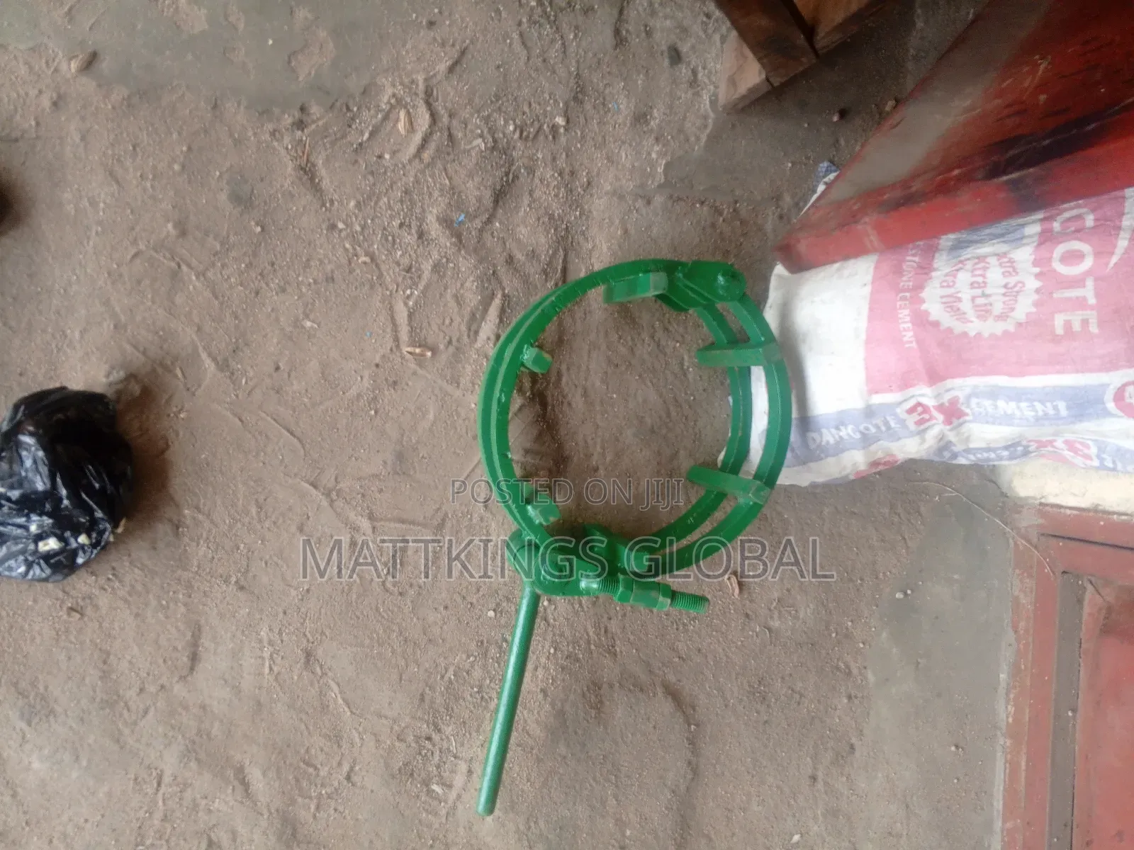 Pipe Clamp 10