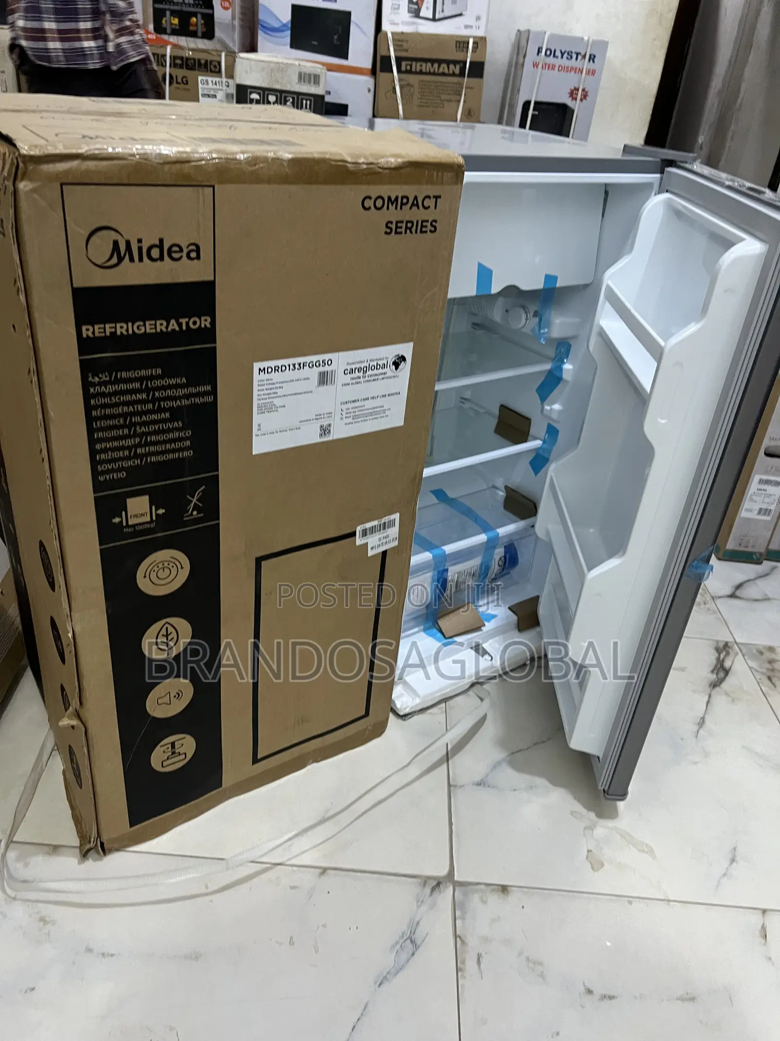 Midea 90l Refrigerator Mdrd133fgg50 – Compact for Tight Spaces
