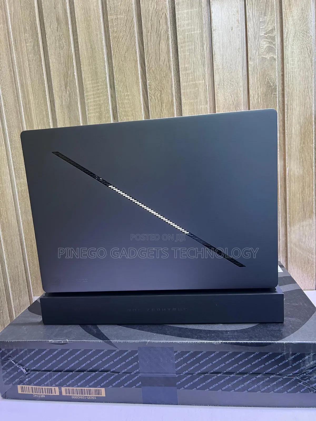 Laptop Asus ROG Zephyrus G16 16GB Intel Core Ultra 9 SSD 1T