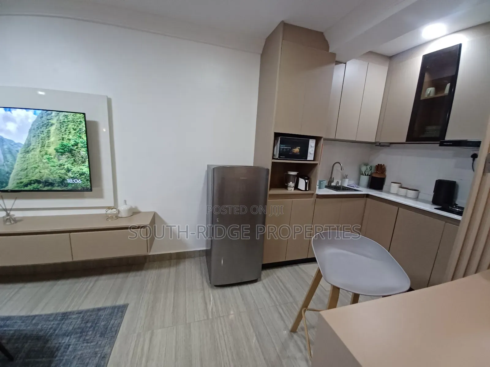 Exquisitely Styled Very Large Studio Apartment in Maitama