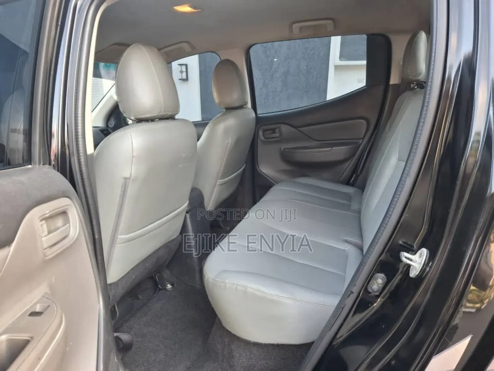 Mitsubishi L200 Double Cab 2.4 154hp 4WD 2016 Black