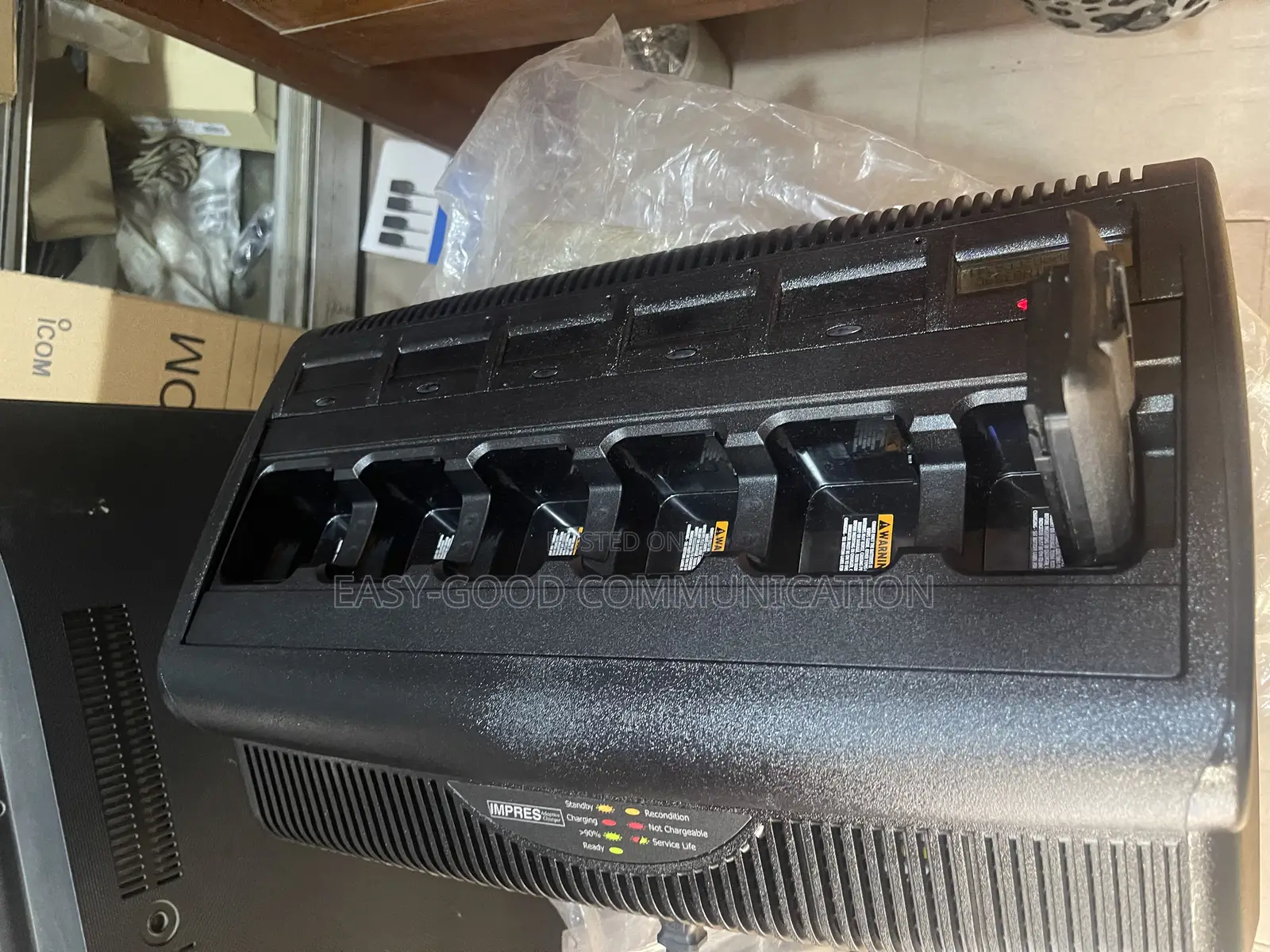 Motorola Multi - Unit Impress Charger