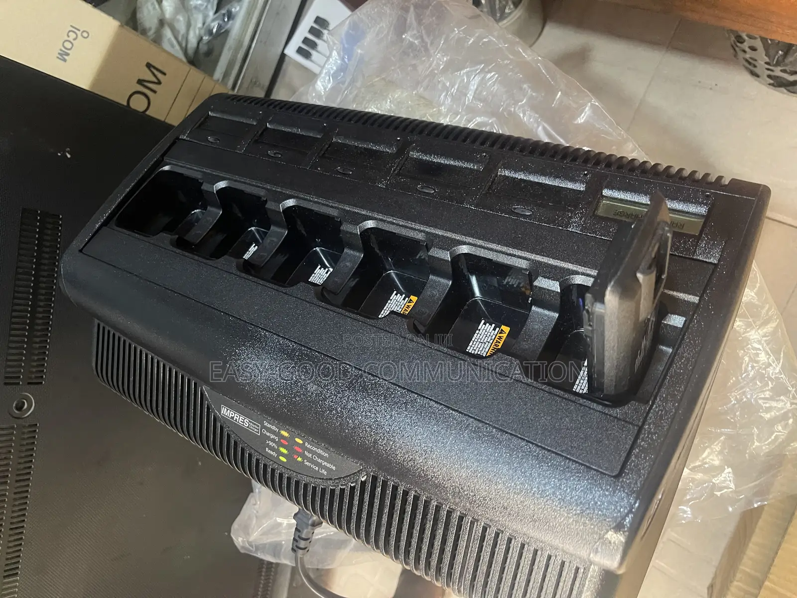 Motorola Multi - Unit Impress Charger