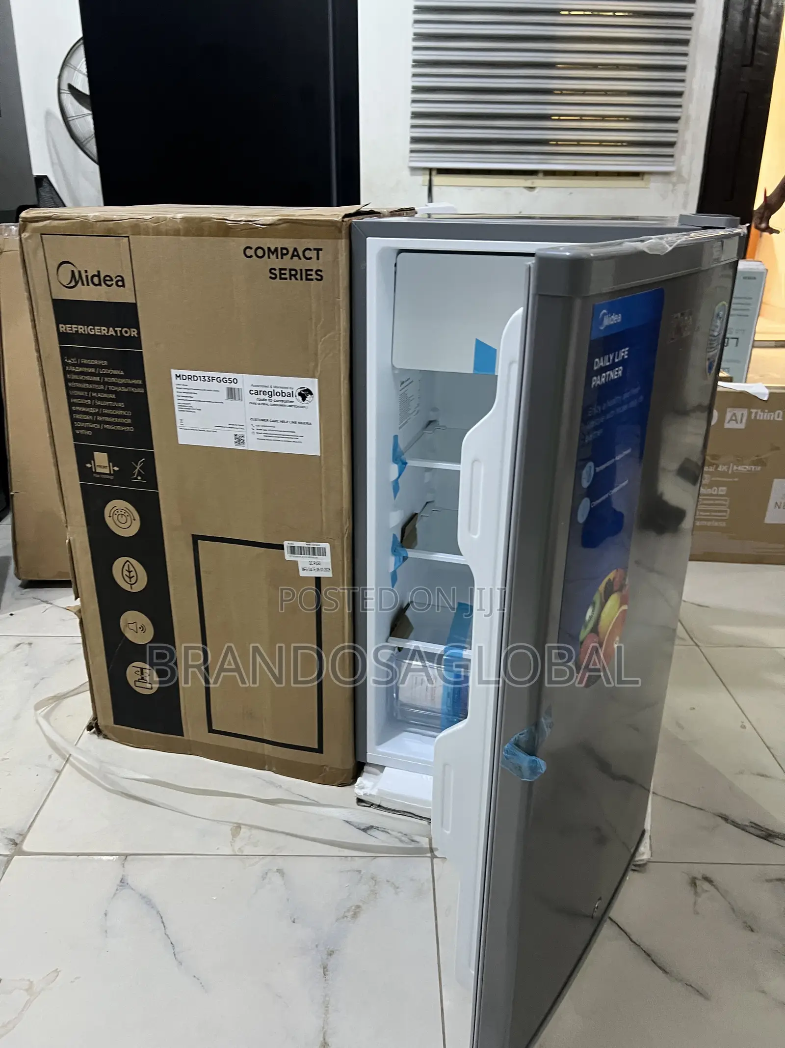Midea Portable Table Top Single Door Refrigerator-90l