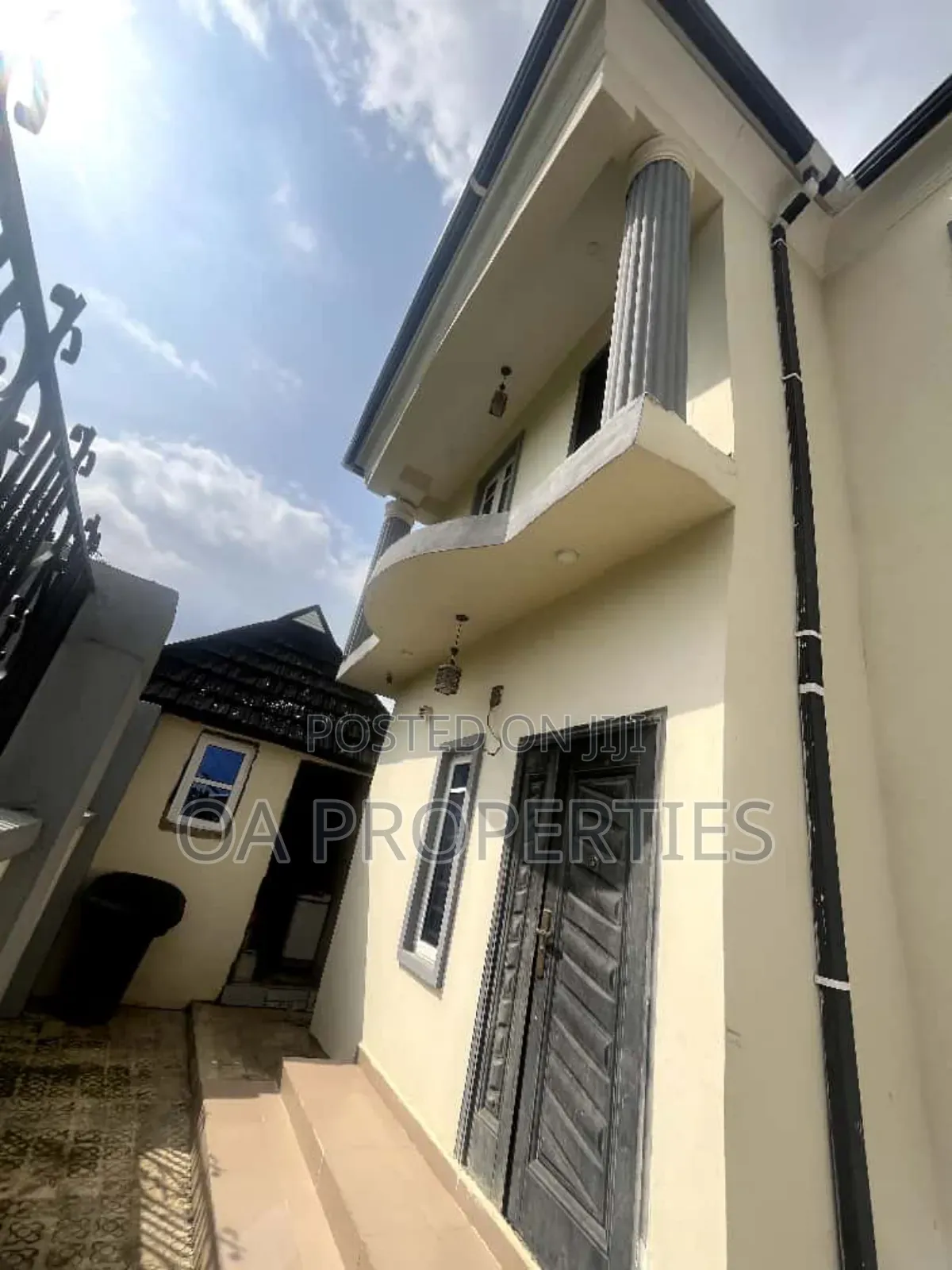 3bdrm Duplex in Ibadan for sale