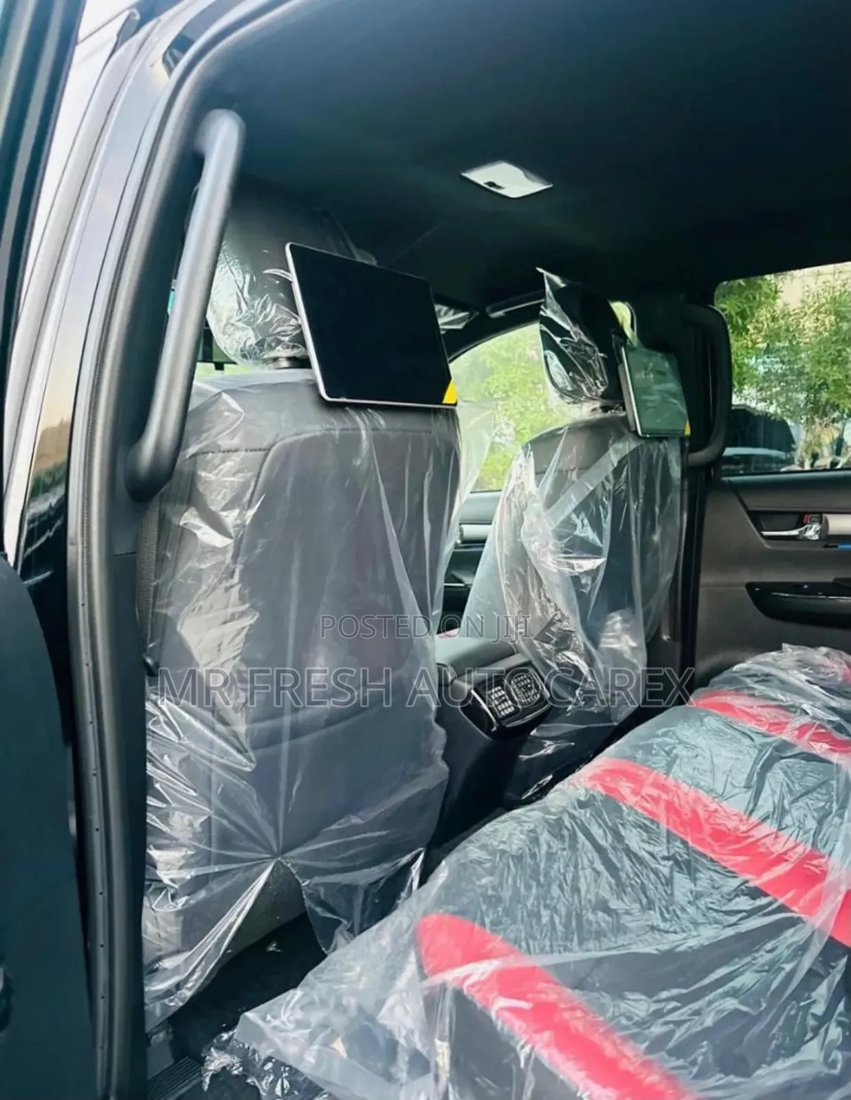 New Toyota Hilux 2025 Black