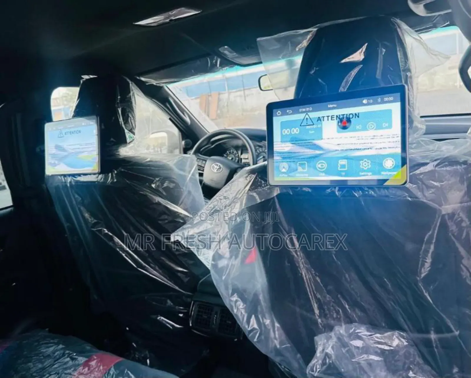 New Toyota Hilux 2025 Black