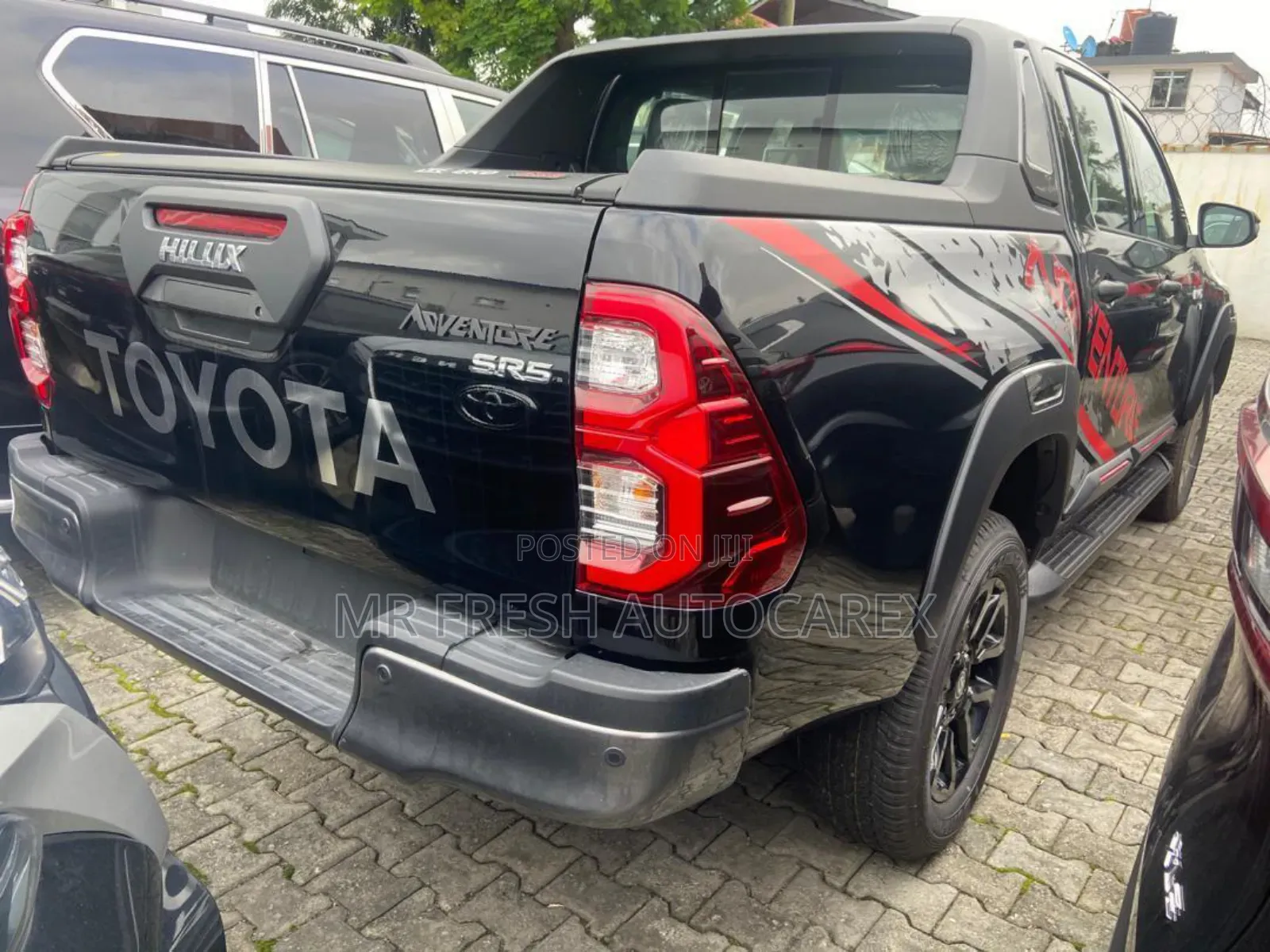 New Toyota Hilux 2025 Black