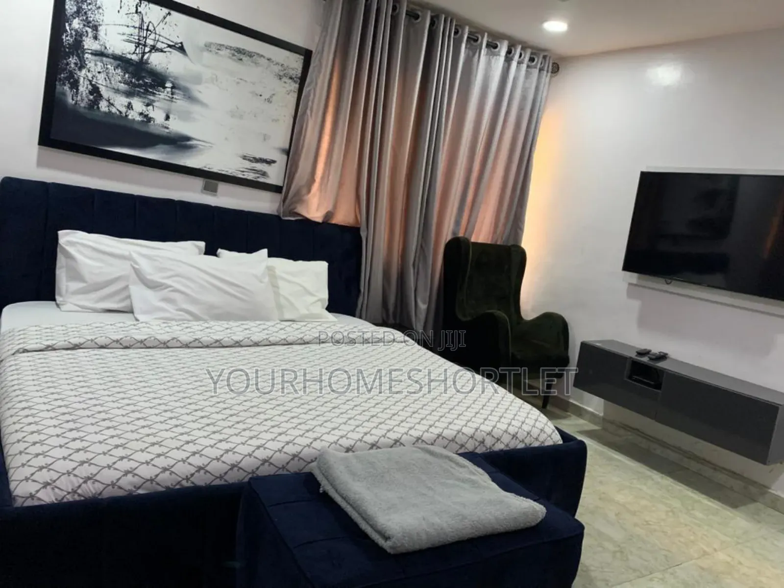 Luxury 4 Bedroom Duplex With Table Socker