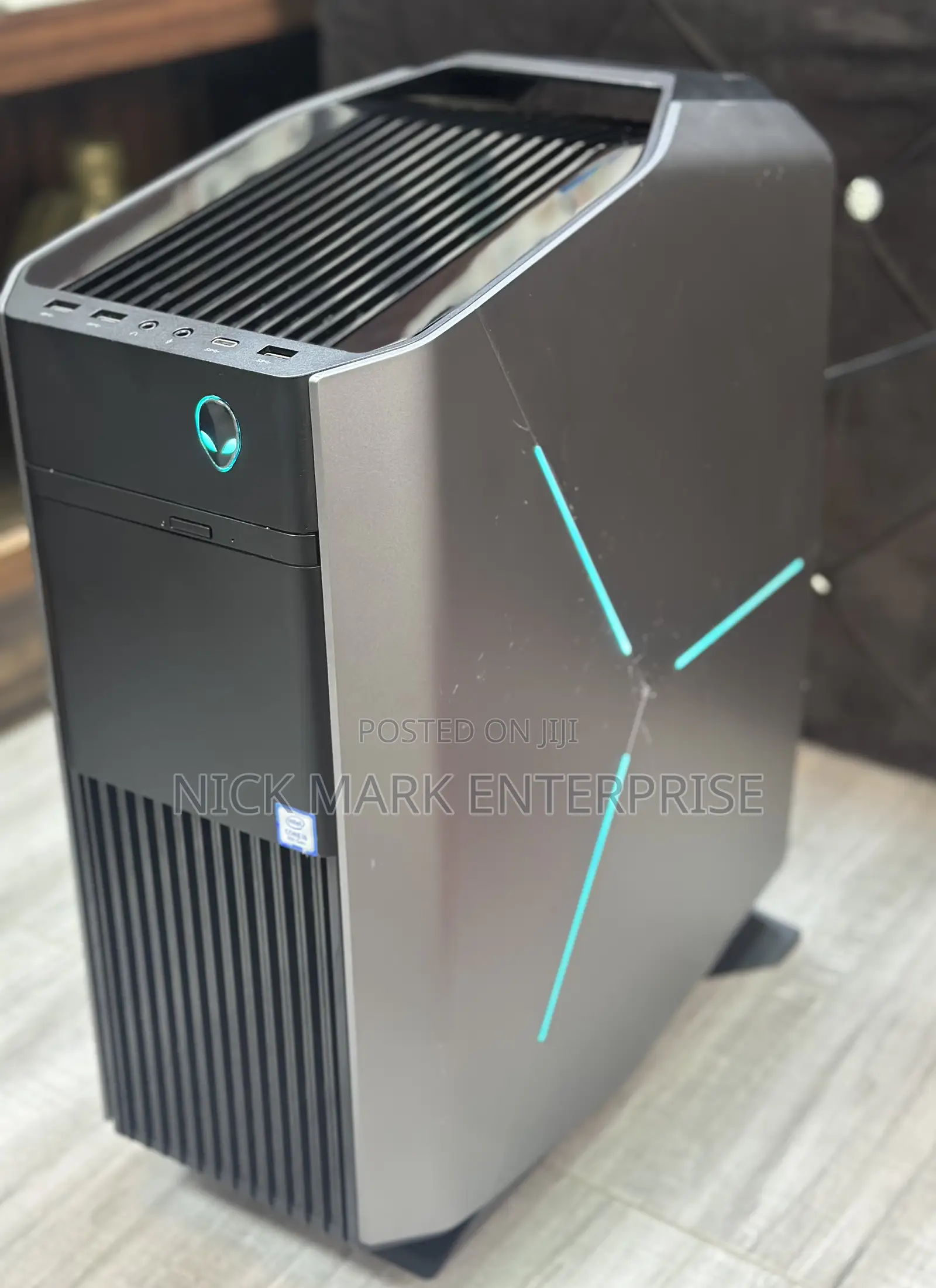 Desktop Computer Dell Aurora 24GB Intel Core i5 SSD 1T