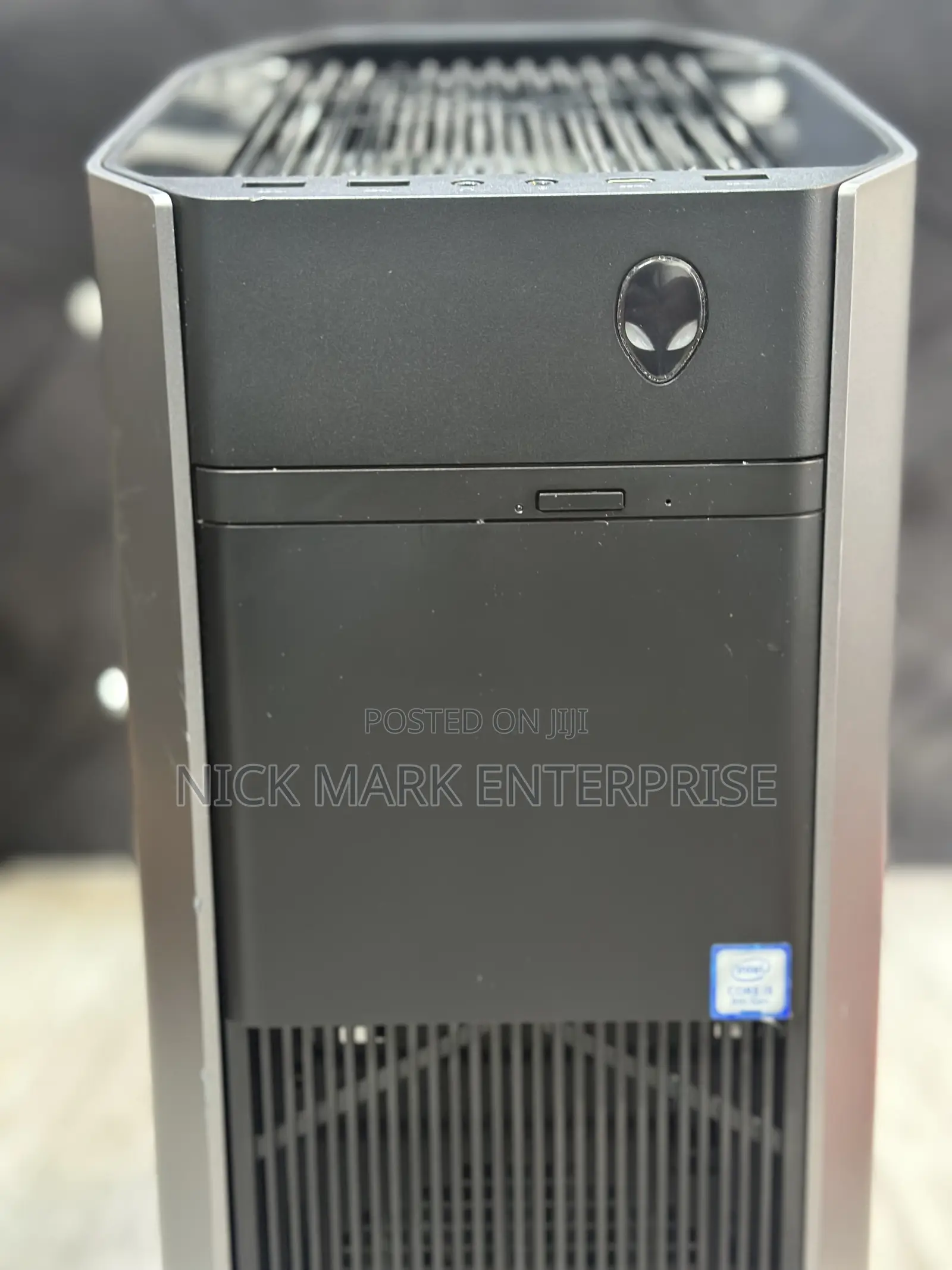 Desktop Computer Dell Aurora 24GB Intel Core i5 SSD 1T