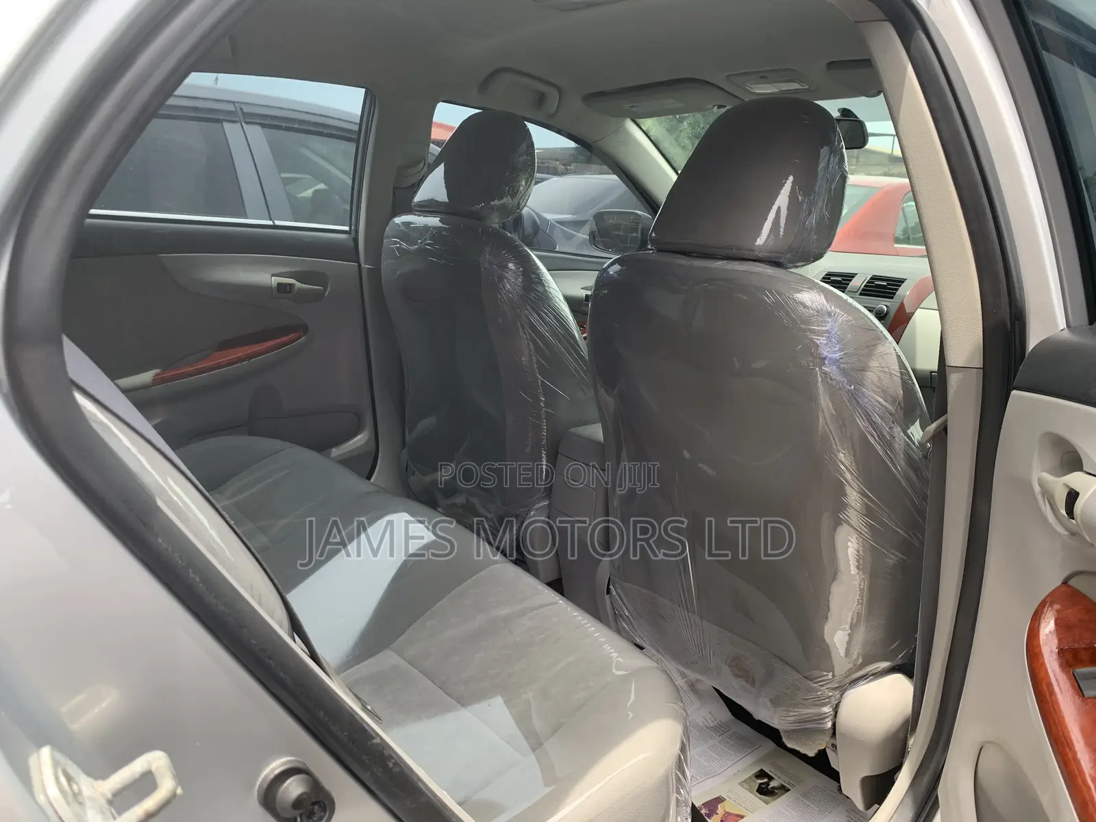 Toyota Corolla 2010 Silver