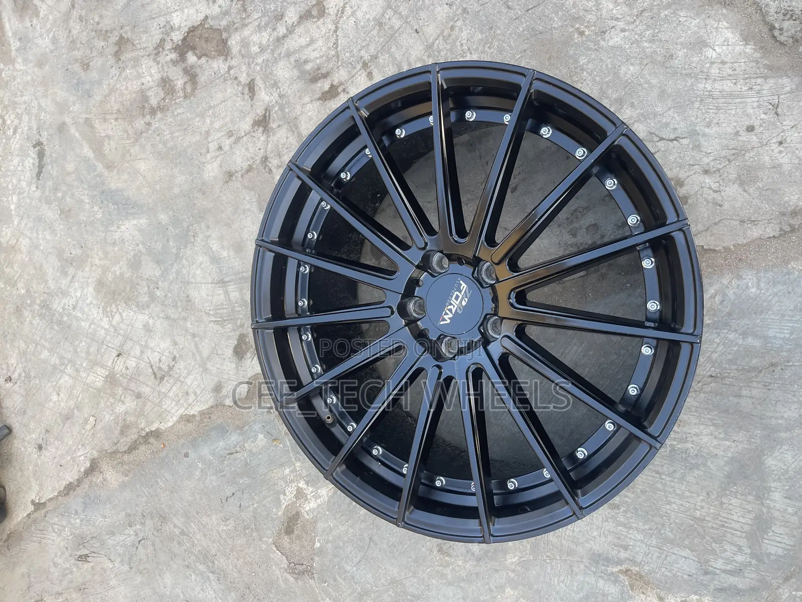 20-inch Sporty Black
