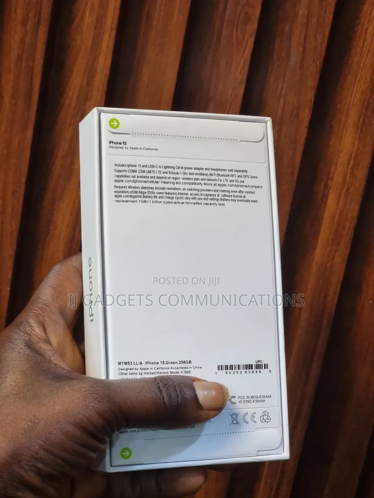 New Apple iPhone 15 256 GB Green