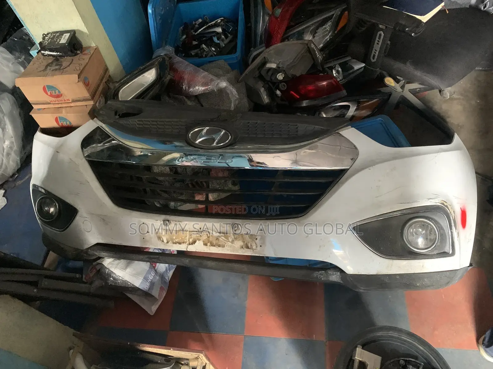 Complete Front Bumper for Hyundai Tucson Ix35 Available