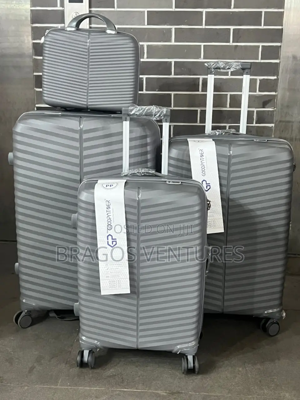 Great Unbreakable Goodpatner Set 4pcs of Boxes/Luggage