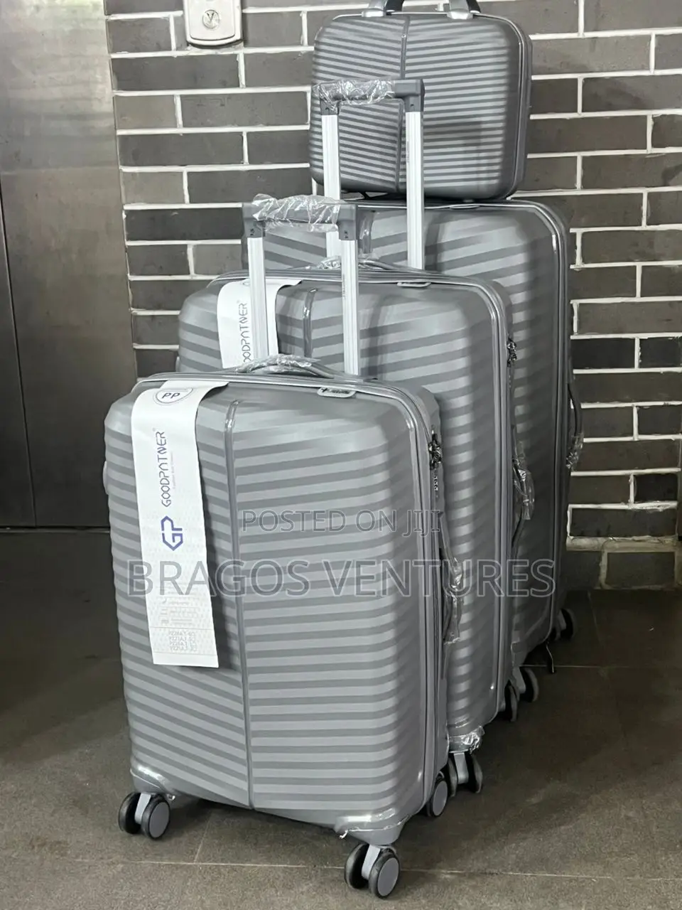 Great Unbreakable Goodpatner Set 4pcs of Boxes/Luggage