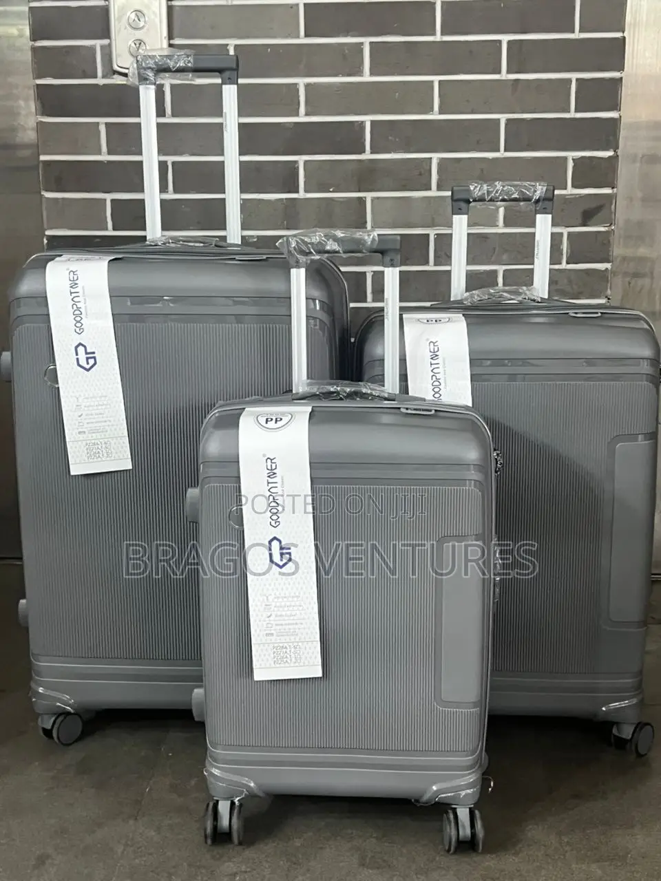 Great Unbreakable Goodpatner Set 4pcs of Boxes/Luggage