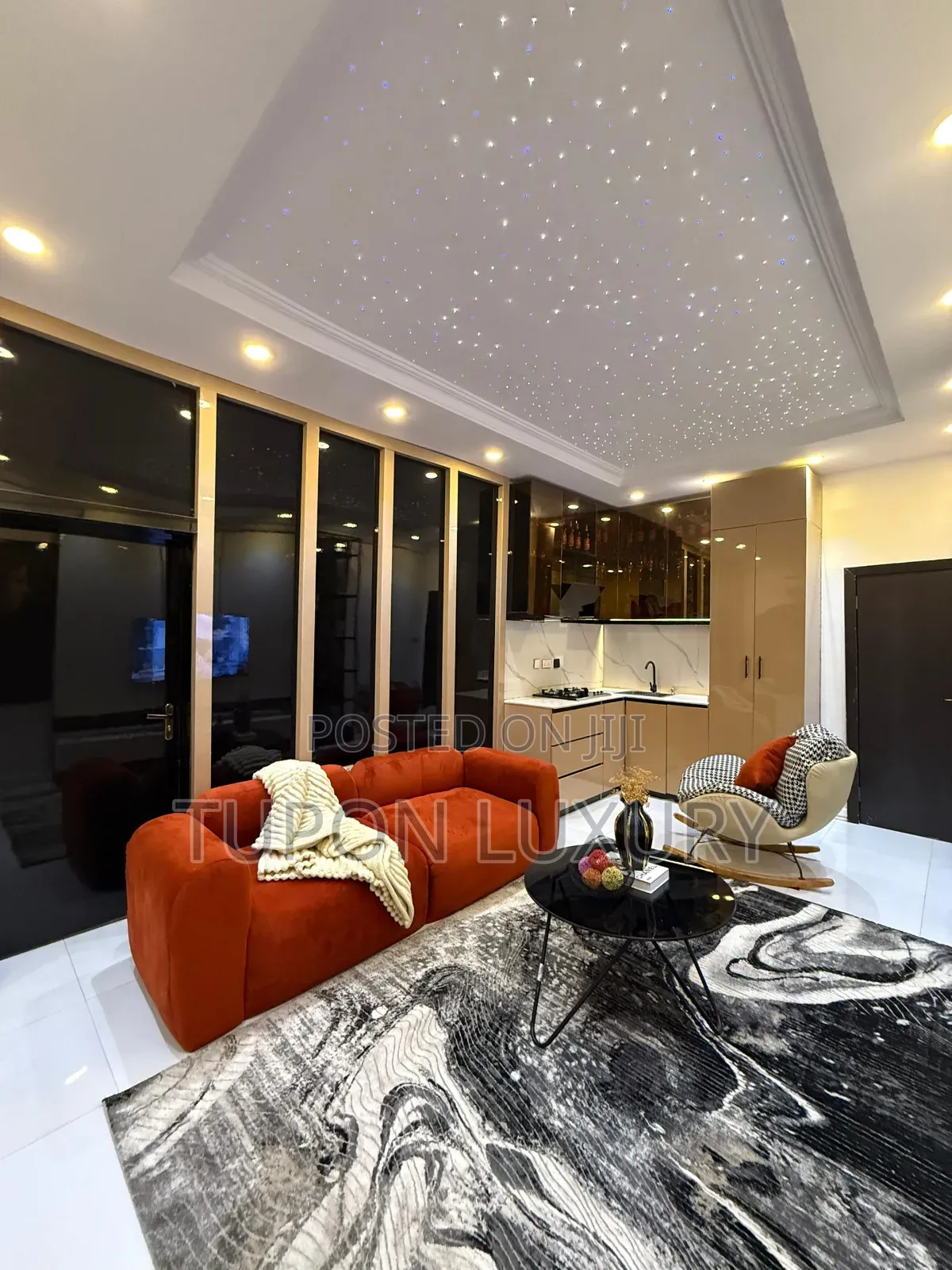 Luxury One 1 Bedroom With BDSM Kit and Jacuzzi