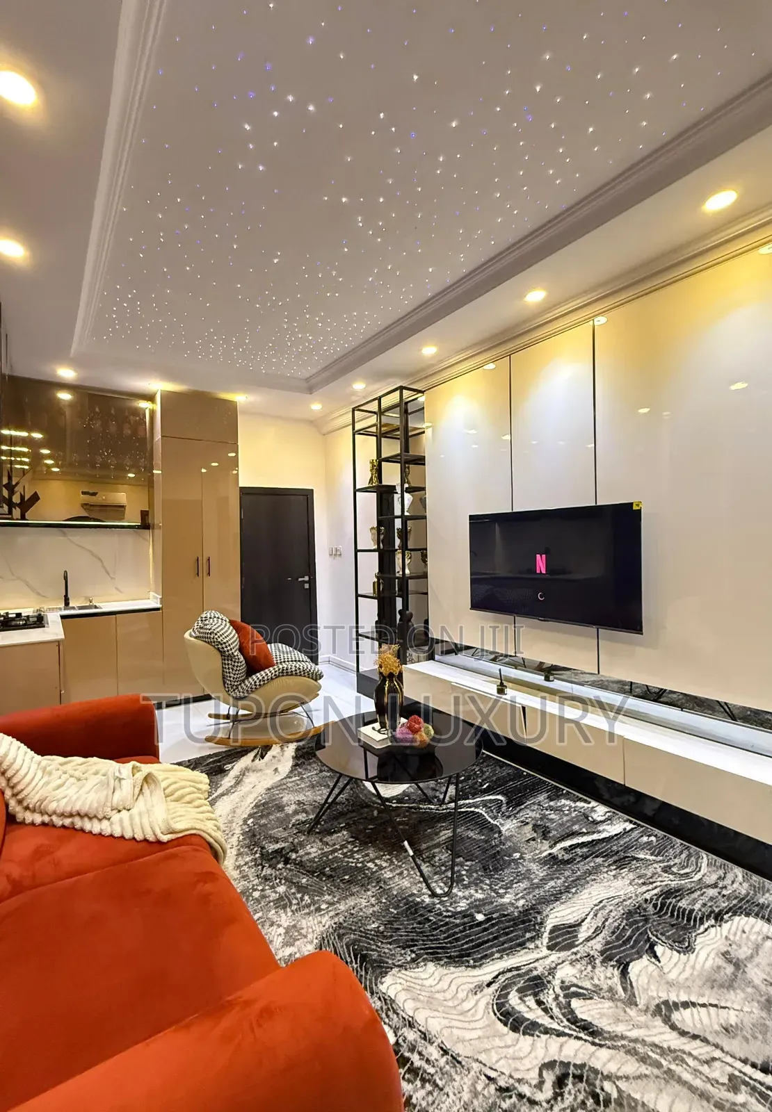 Luxury One 1 Bedroom With BDSM Kit and Jacuzzi