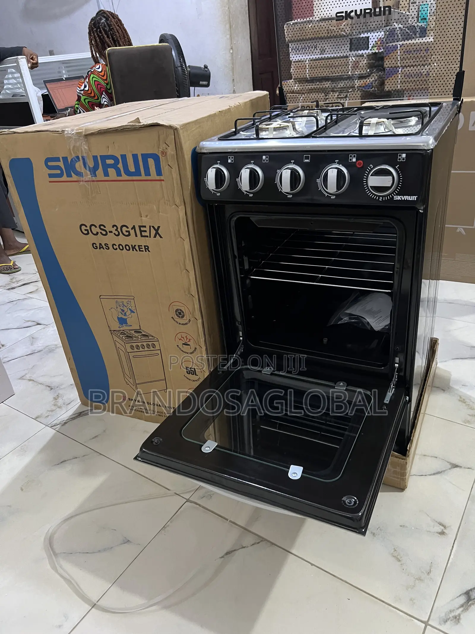 Skyrun Gas Cooker 3+1 (Gcs-3g1e/X) – Standing Model With Oven