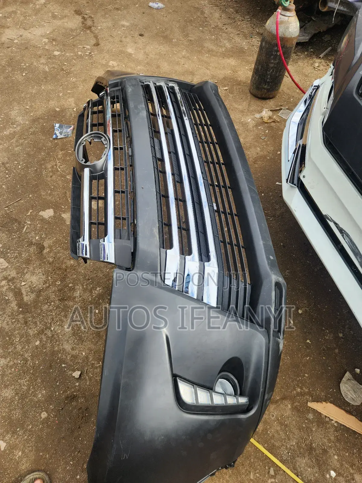 Complete Front Bumper for Toyota Highlander 2018 Available Dm