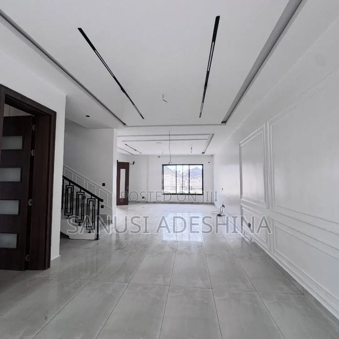 5bdrm Duplex in Katampe Extension for rent