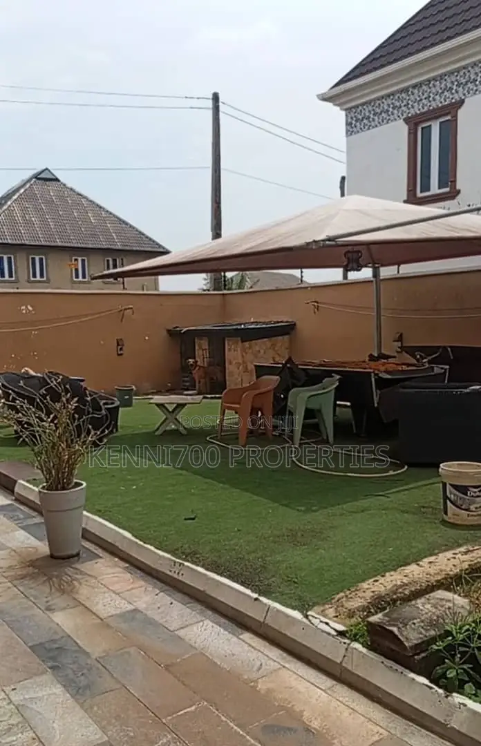 5bdrm Duplex in Unilag Estate, GRA Phase 1 for sale