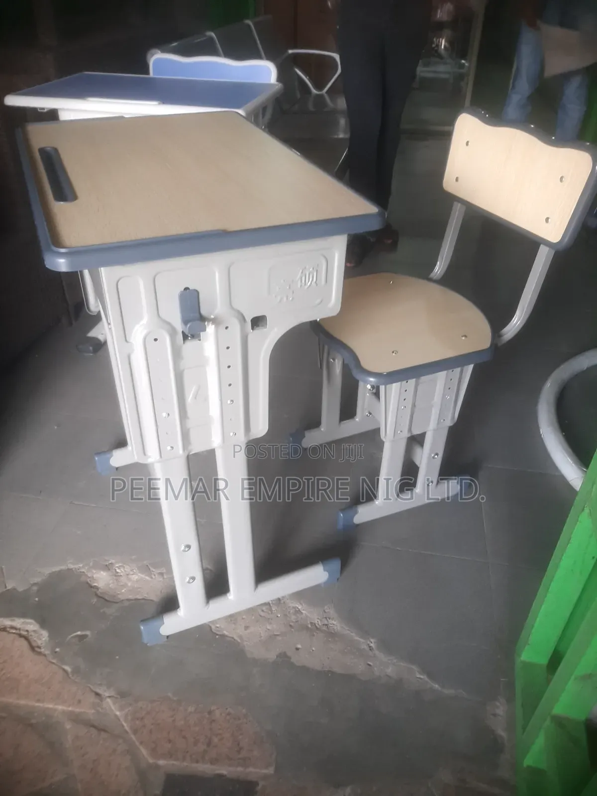 Original Executive Imported Classic Adjustable Student Chair 