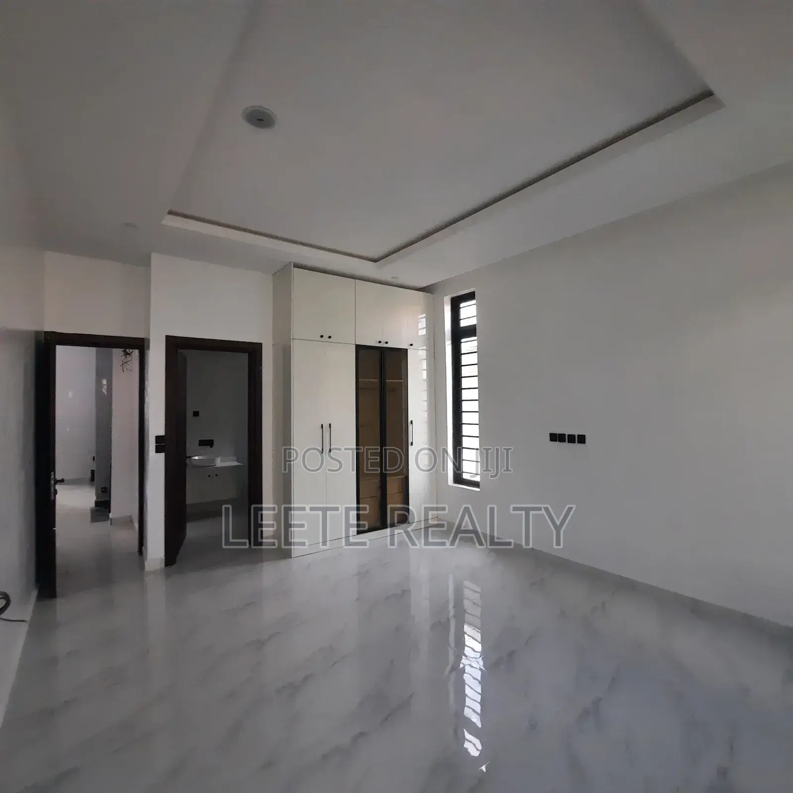 5bdrm Duplex in Apo Resettlement for sale