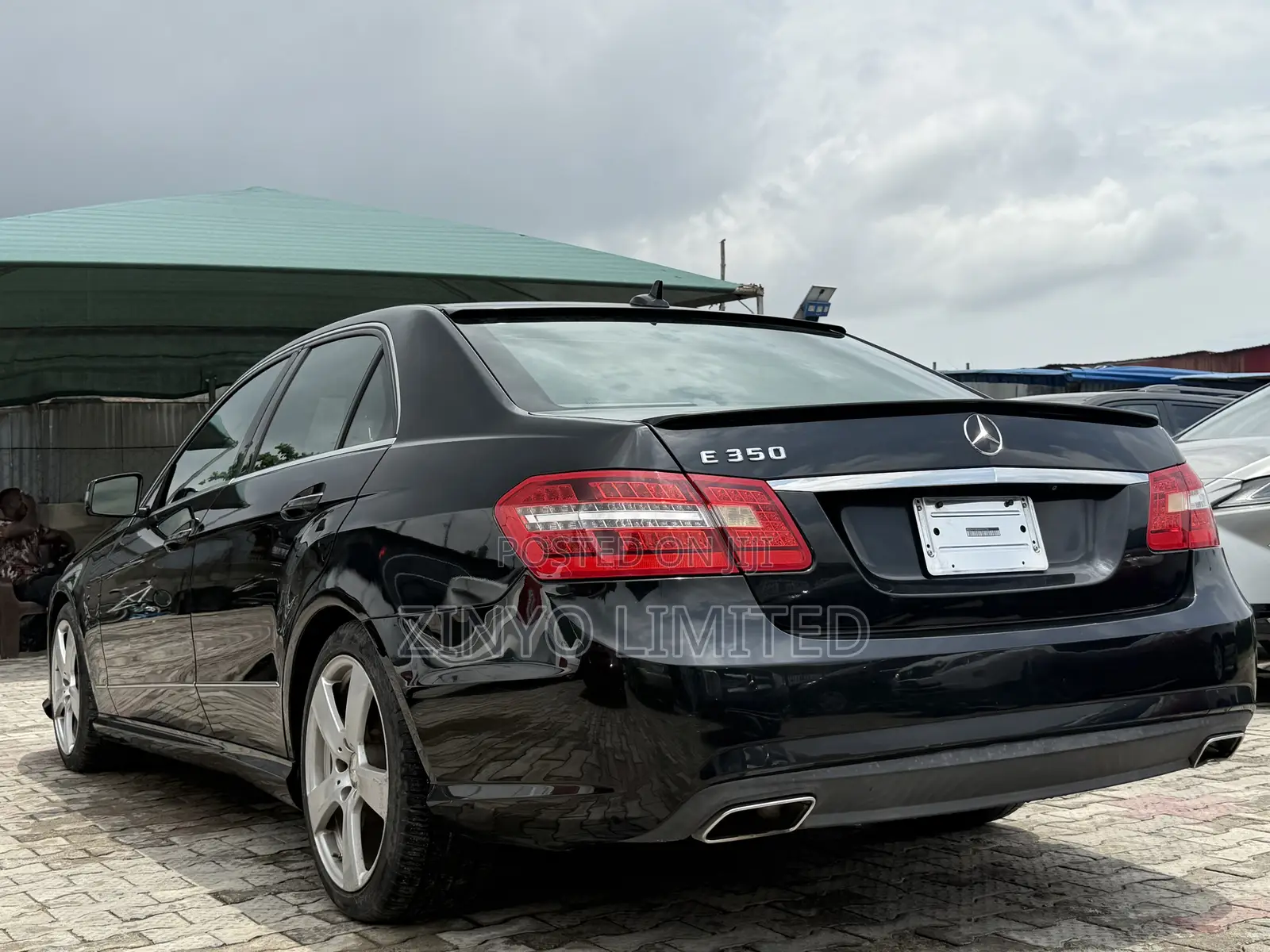 Mercedes-Benz E350 Base 4Matic Sedan AWD (3.5L 6cyl 7A) 2010 Black