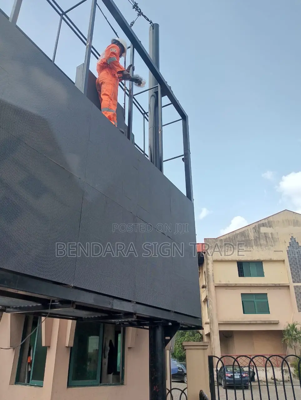 Advert Screen Outdoor Screen